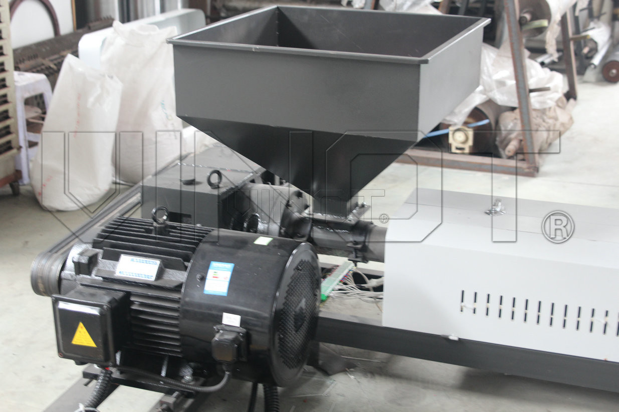  Plastic Splitting Film Making Machine , PET Strap Production Line Various Model Manufactures