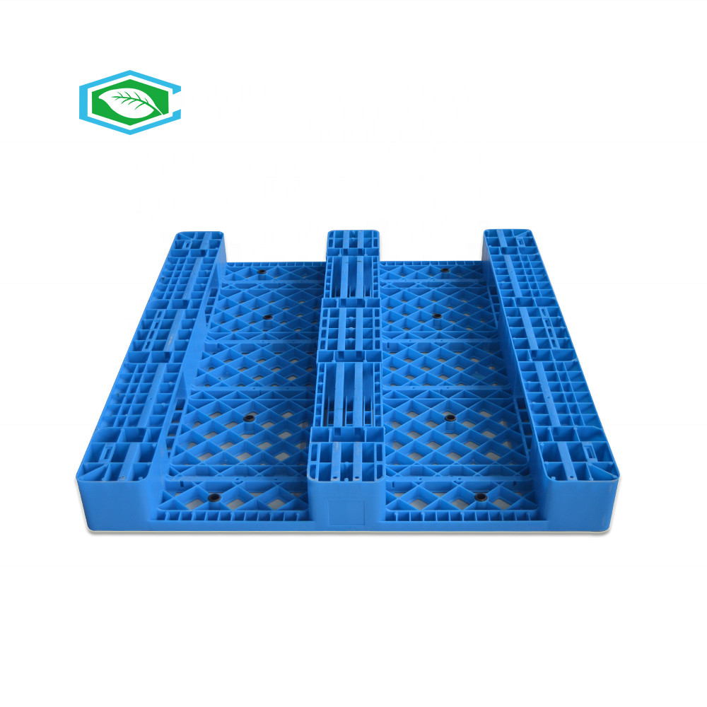  HDPE Reinforced Plastic Pallets 3 Skid Runners Recycled Sturdy Construction Manufactures
