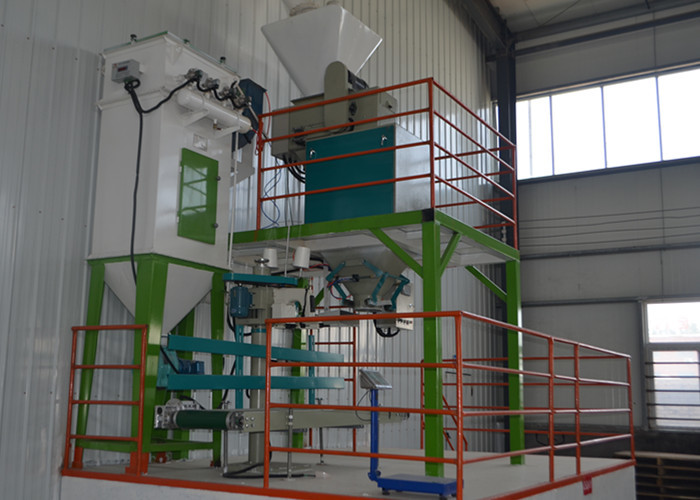  Pellets / Powder Feed Bagging Machine Simple Operation With Instrument Control Manufactures