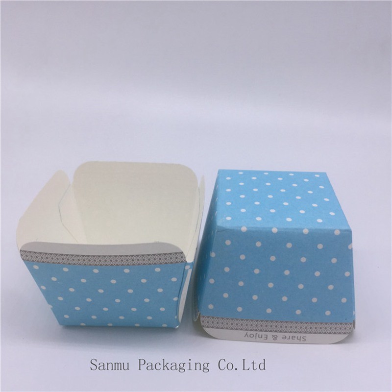  Customized Square Cupcake Liners Blue White Polka Dot Cupcake Wrappers Baking Cup Mold Manufactures