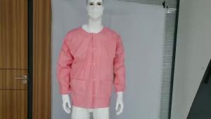  S&amp;J Wholesale dental pink disposable hospital gown non woven women lab jacket Breathe Cool and Strong, No-Wrinkle Lab jacket Manufactures