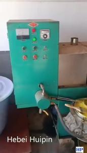  300Kg per hour HP130A palm corn germ sesame screw oil press machine with Vacuum filter Manufactures