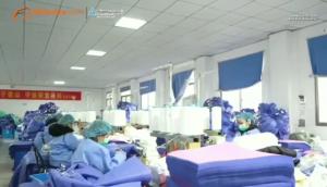  Disposable doctor Poly- coated SMS Chemotherapy Gown Lab isolation gown level 4 chemo gown Manufactures