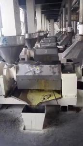  Carbon steel 3-4tons per 24hours soybean palm oil plant screw oil press machine Manufactures