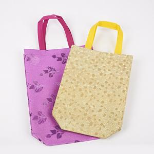  Custom Logo Printed Recycle Grocery Tote Fabric PP Nonwoven Non Woven Shopping Bag Manufactures