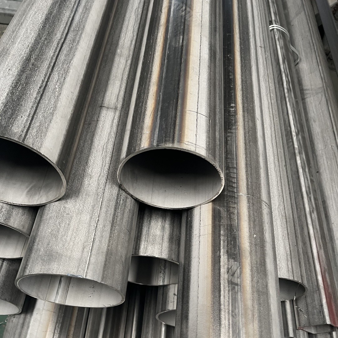 304L Stainless Steel Welded Pipe Length 6m Straight Seam Welded SS304L Tube Building Mateial