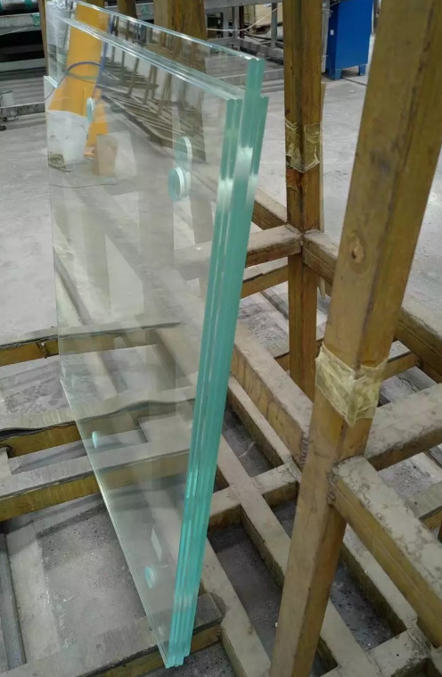 Ultra Clear Glass in Color Consistency for Windows, Doors and Building.