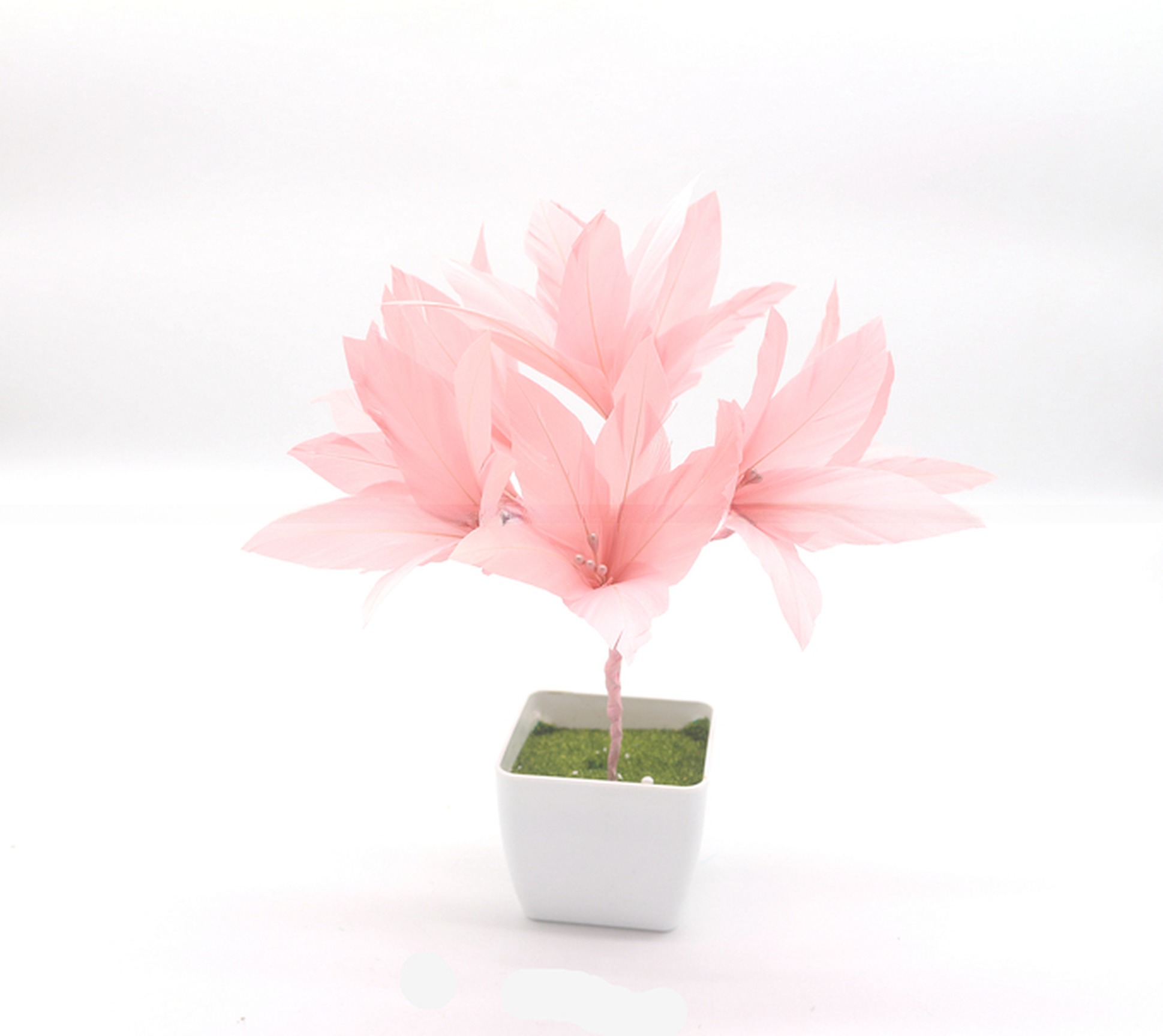 Graduation Goose Feather Flower Mount with Wire Accessory Attachment