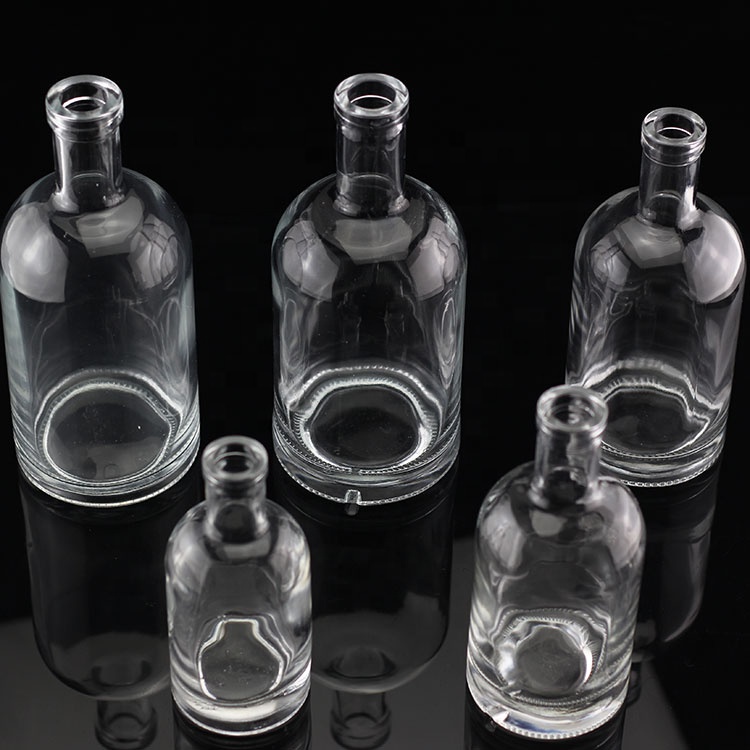 Glass Base Material Vodka Liquor Glass Bottle Different Size For Distilleries
