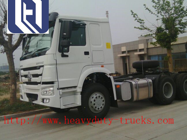 EuroII Sigle Sleeper Sino Truck 10 Wheel Tractor Head 371hp Prime Mover Right Hand Drive Tractor