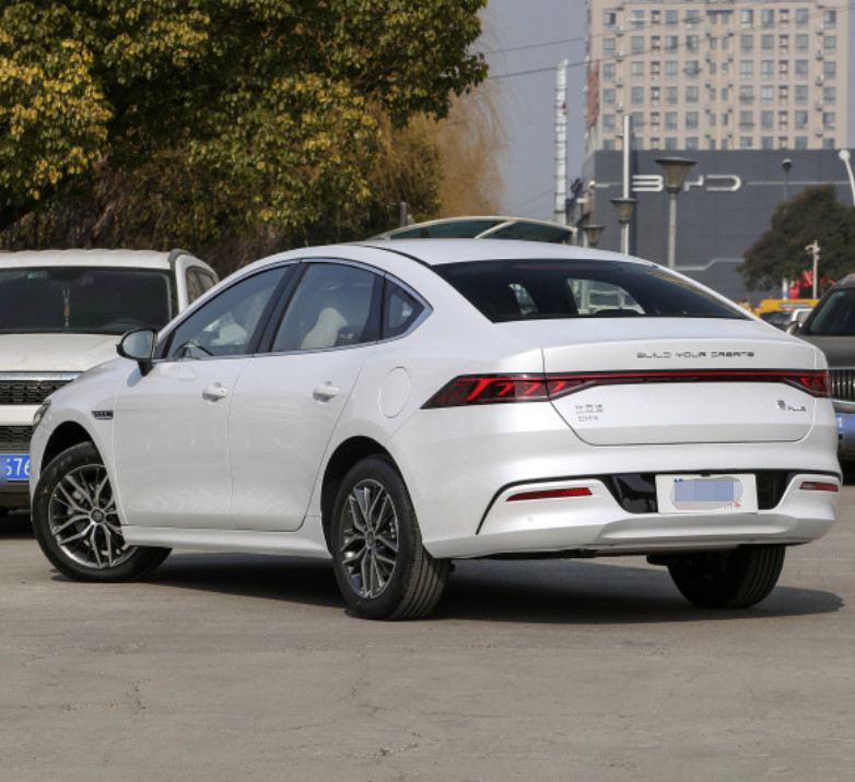 BYD Qin Plus 2023 Champion Version DM-I 120km Model 1.5L L4 4 Door 5 Seats Car
