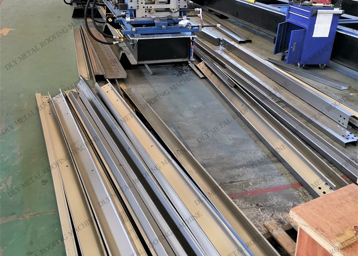 20000kg 300mm C Channel Roll Forming Machine Metal Roof Tile Making With Touch Screen