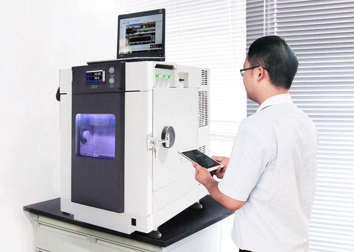 LCD Benchtop Programmable Environmental Test Chamber
