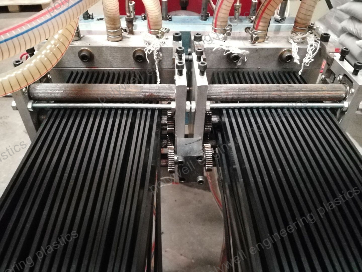 Polyamide Raw Material Extruding Nylon 6/66 GF25 PA66 Toughened Plastic Compounds For Building