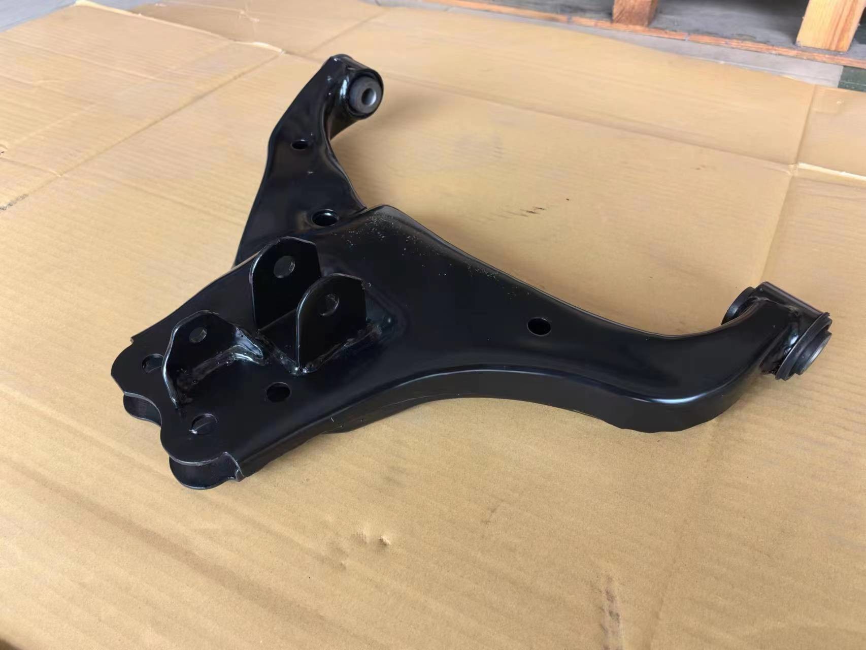 Dmax Suspension Arm 8973650150 TFR Lower Control Arm Pickup Chassis Parts Joint Arm Can Equip Together