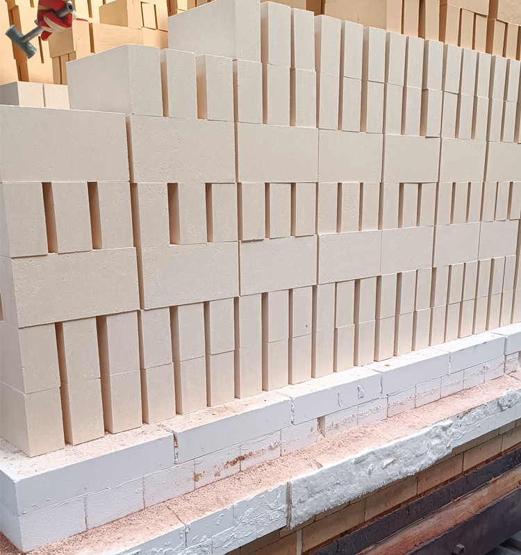 Experience Unmatched Durability with MZ-20 MFZ-6 Wear Resistant Zirconia Mullite Brick