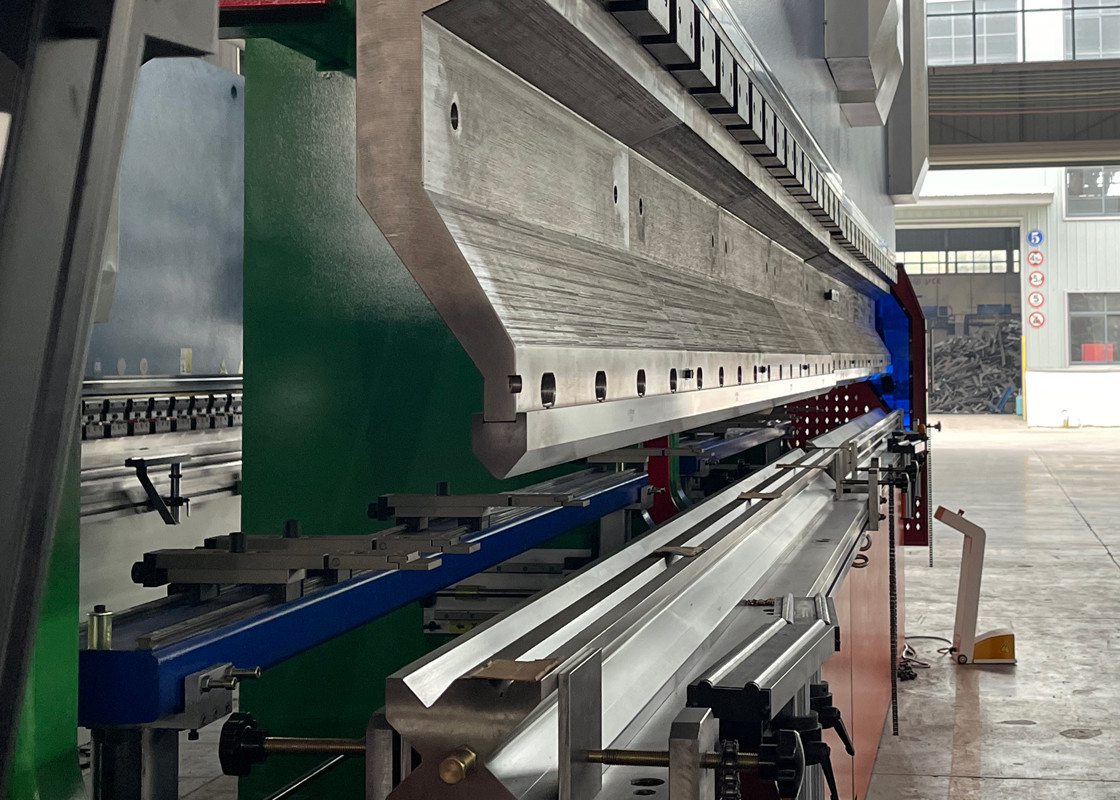 6000mm CNC Press Brake 3000kn*2 Hydraulic Bending Force Machine