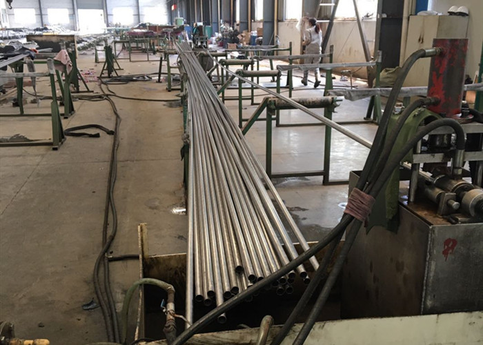 Astm A335 P5 P9 Alloy Cs Carbon Steel Welded Tube Large Small Or Diameter