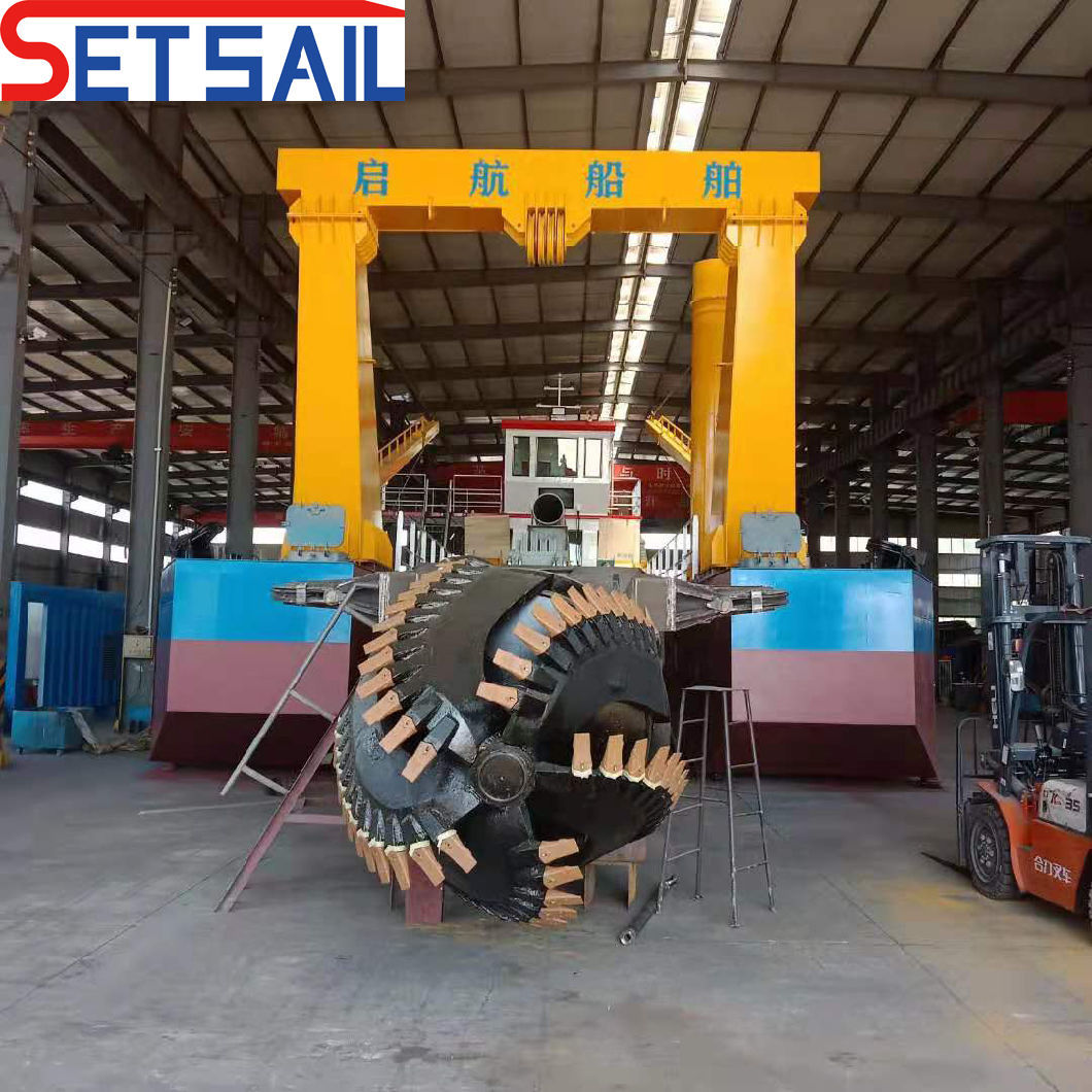 Shijiazhuang Sea Sand Pump 18 Inch Cutter Suction Mud Dredger