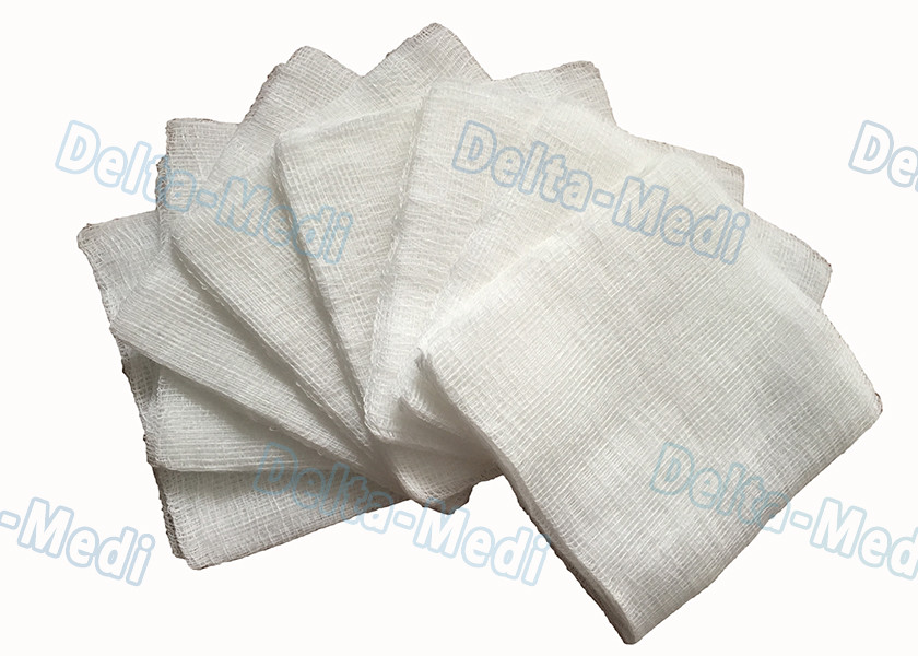 100% Cotton Absorbent Sterile Gauze Sponges Roll White Color For Wound Fixation