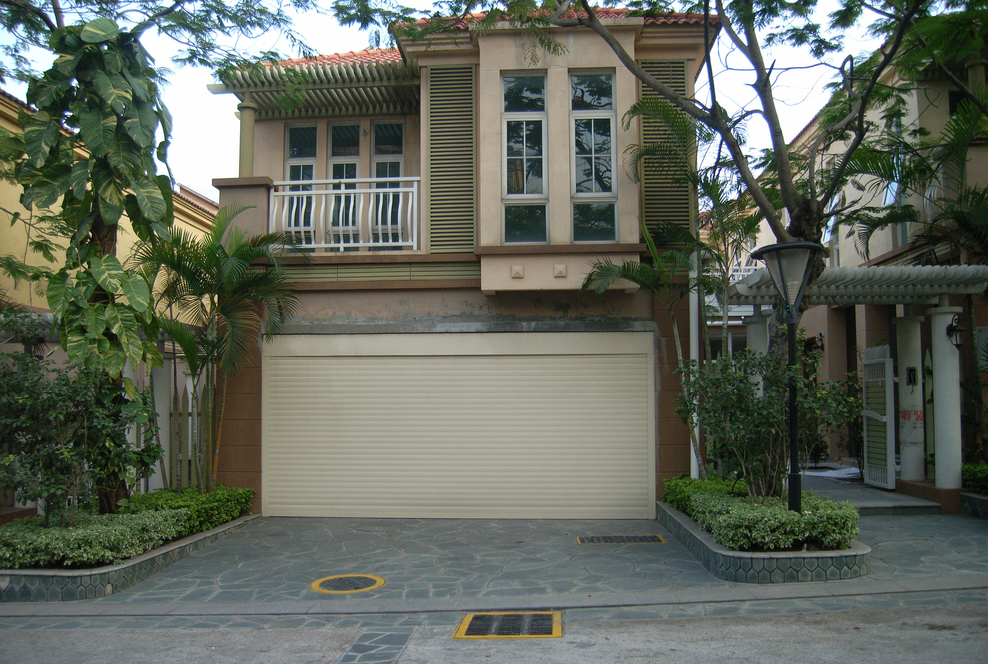 Customized Electric Garage Doors Durable Sectional Industrial Warehouse Roll Up Doors