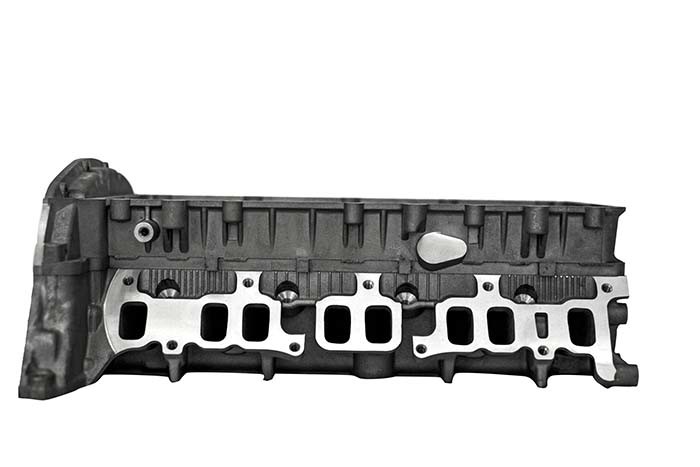 FORD Car Engine Cylinder Head 1099947 1333272 1701911