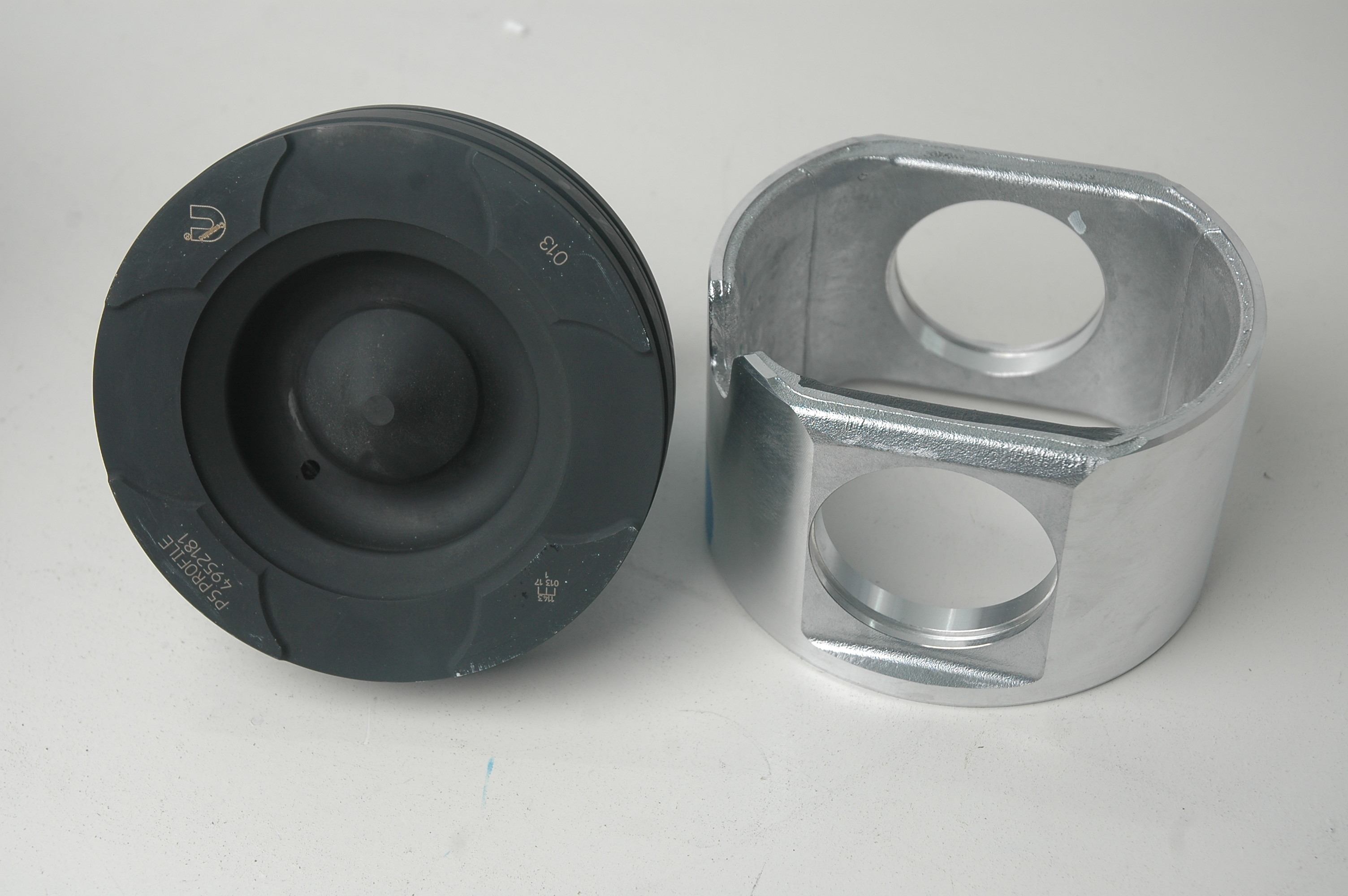 ISM11 QSM11 Diesel Engine Parts Standard Genuine Concrete Mixer Truck Cylinder Piston Kit 4952181