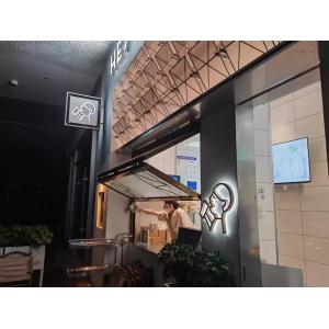 Deep-Reveal Folding Window Architecture Emphasizing Desert Landscape Drama and