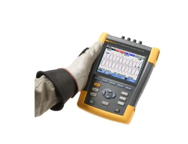 Fluke 435-II 3-Phase Power Quality and Energy Analyzers quickly troubleshoot