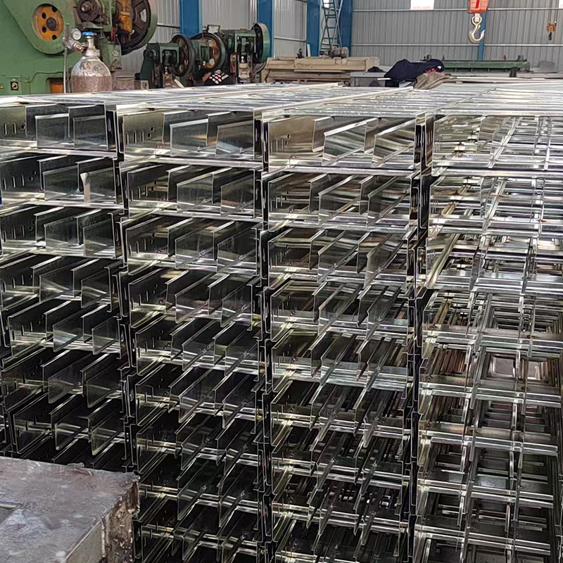 Width 100mm Cable Tray Silver For Fire Resistance Requirement Electrical Cable Trough