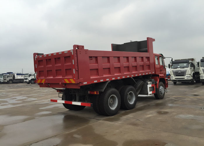 SINOTRUK Golden Prince Tipper Truck 290 HP 10 - 25CBM ZZ3251M3241W Heavy Dump Truck