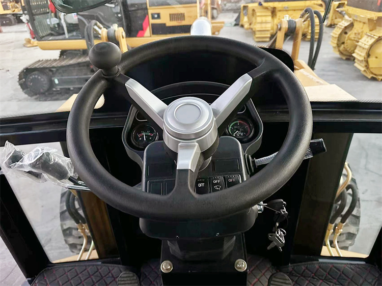Get Your Hands on a 75 KW Caterpillar Retroexcavadora CAT 420F for Construction Works
