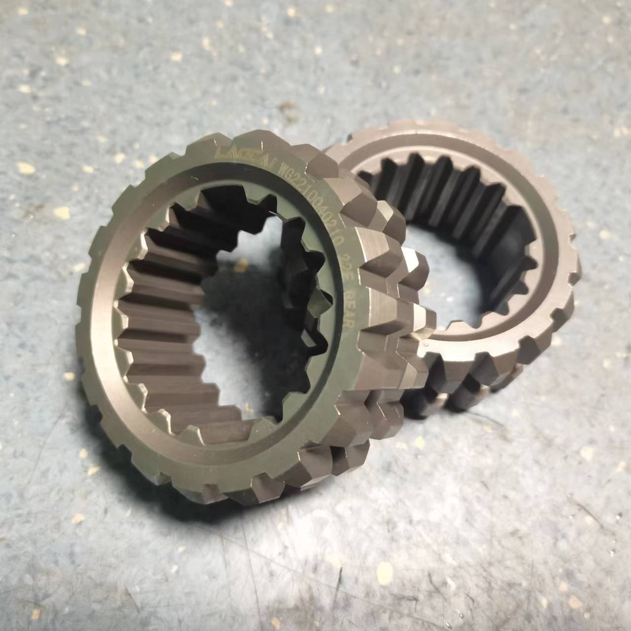 HOWOA7 Truck Parts HW19712 Transmission Main Shaft Three Speed Gear Az2210040153 3KG
