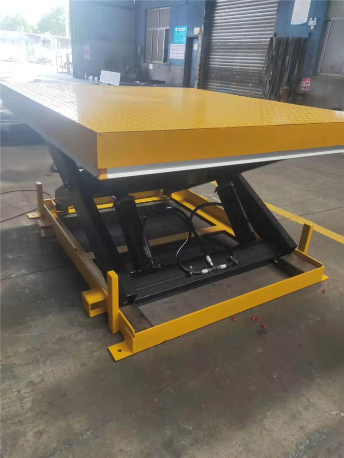 3Ton 4Ton Hydraulic Loading Dock Lift Platforms Use By Electric Control System For Loading/Unloading