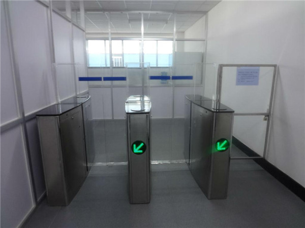 Optical Glass Flap Access Control Turnstiles Barrier Gate For Airport / Bus Station