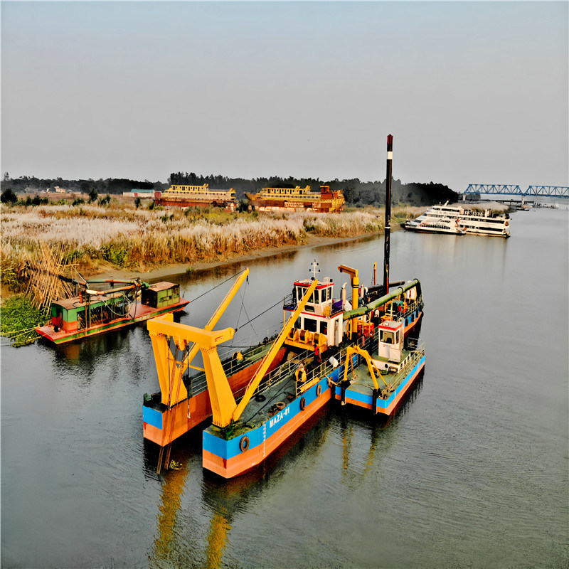Long After Sale Service 24 Inch Cutter Suction Dredger
