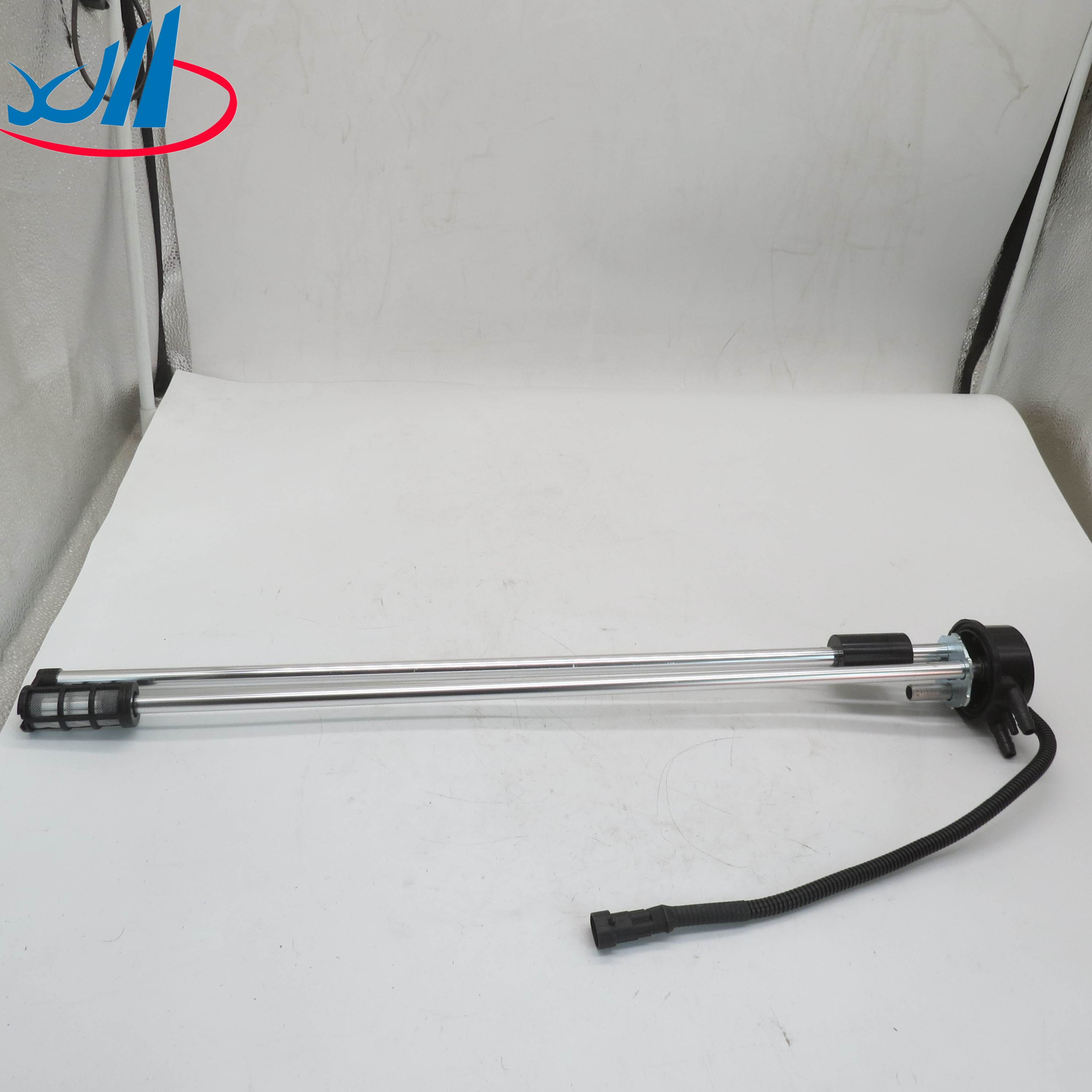 Truck Engine Spare Parts Oil Volume Sensor DZ93189551142 L-0330050
