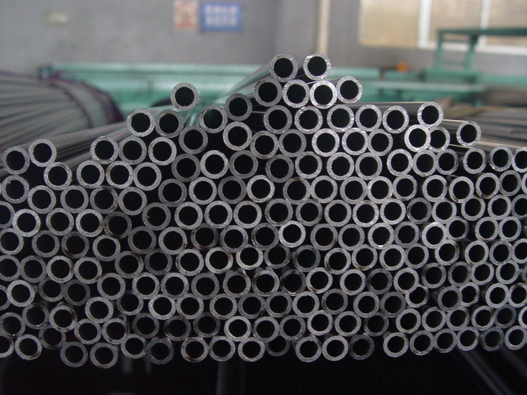 Seamless Cold Drawn Tubes for Hydraulic ad Pneumatic power systems  price