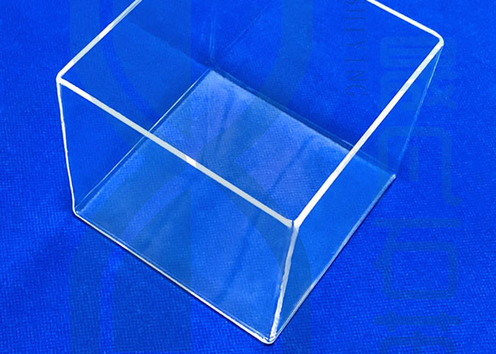 Chemical Reaction Fused Quartz Urn Anti Corrosion 2.2g/Cm3