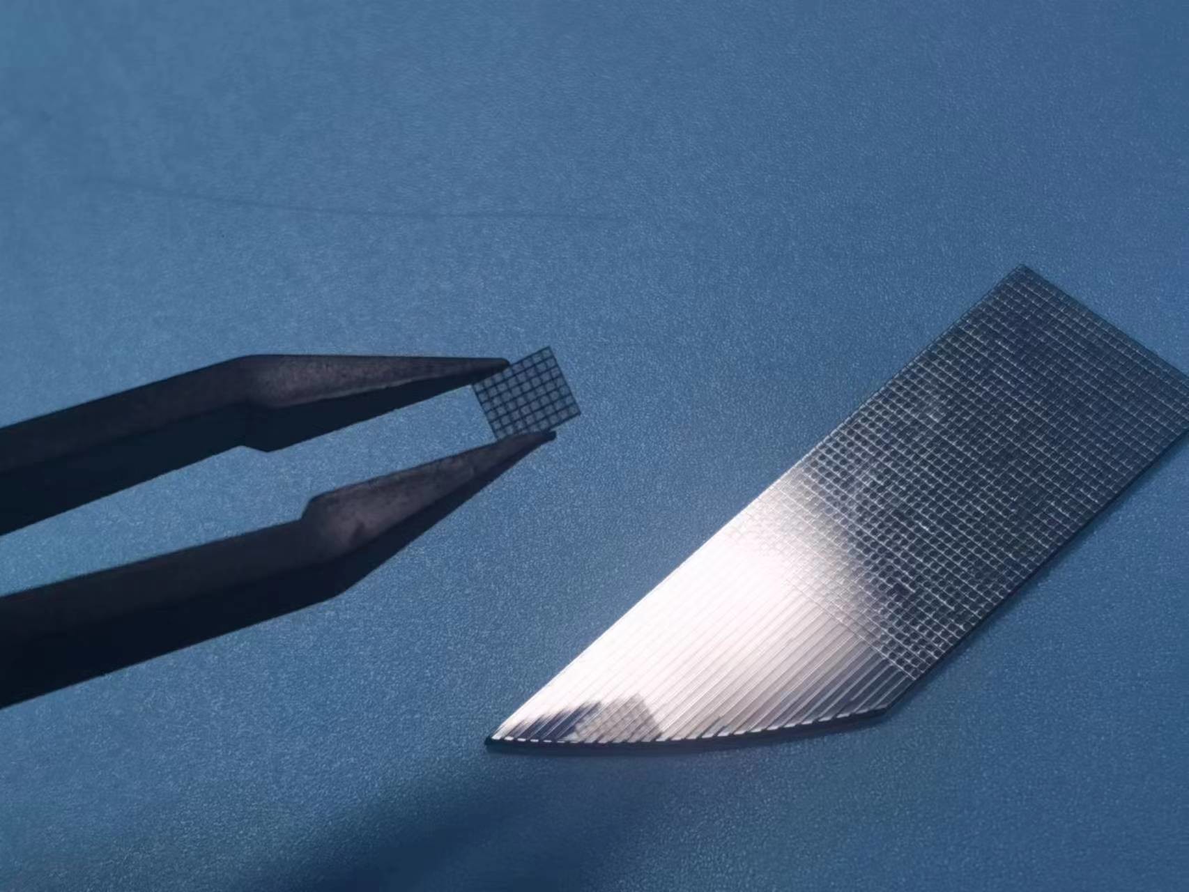 Sic Laser Cutting Service For Sic Chips By 0.5x0.5mm Square Plates