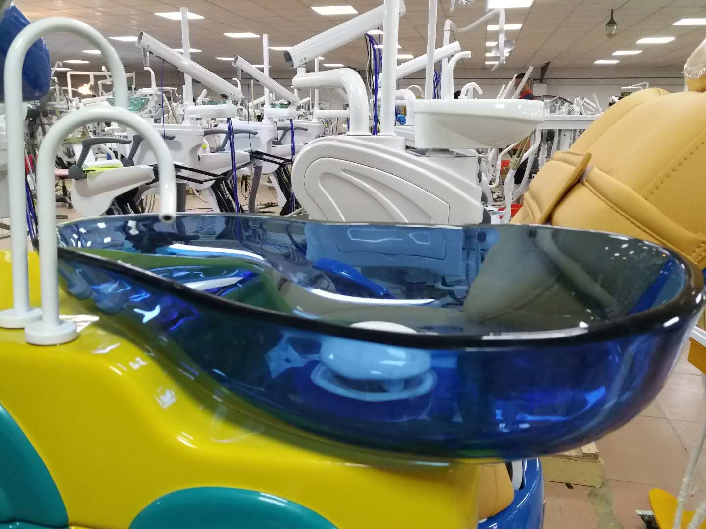 Children Kids Dental Chair Unit Cute Dolphin Blue Cartoon Design With LED Operation Lamp