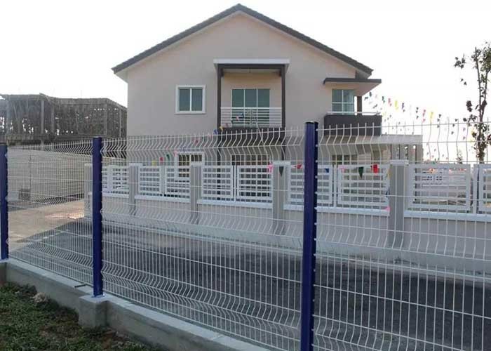 Sustainable Pvc Coated 3d Curved Welded Wire Mesh Fence Panel barricade fence