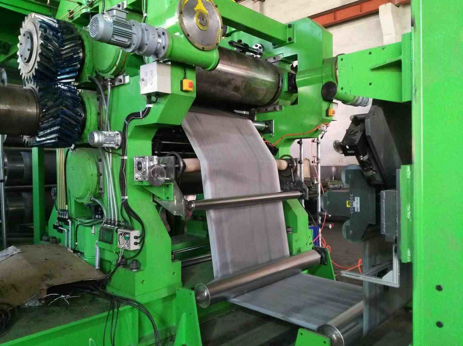 550mm Roll Rubber Calender Machine Two Roll Mill For Rubber Compounding
