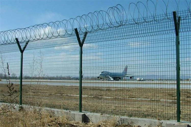 High Quality Galvanized And Powder Coated Welded Wire Mesh Fence Security Fence Design With Barbed Wire