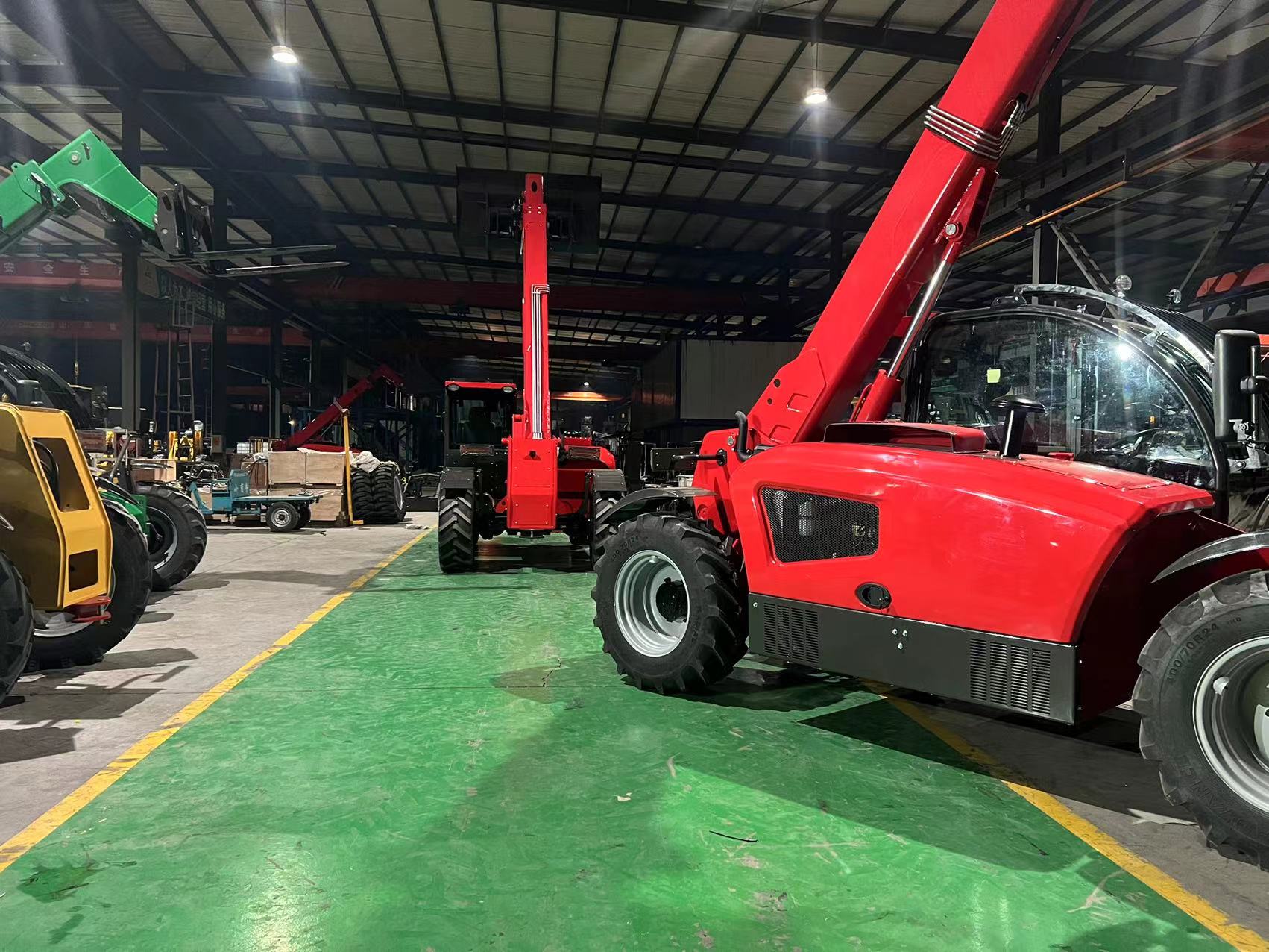 Food Beverage 7400 kg SNSC 5 ton Telehandler 7-14M Telescopic Handler Forklift Boom Loader
