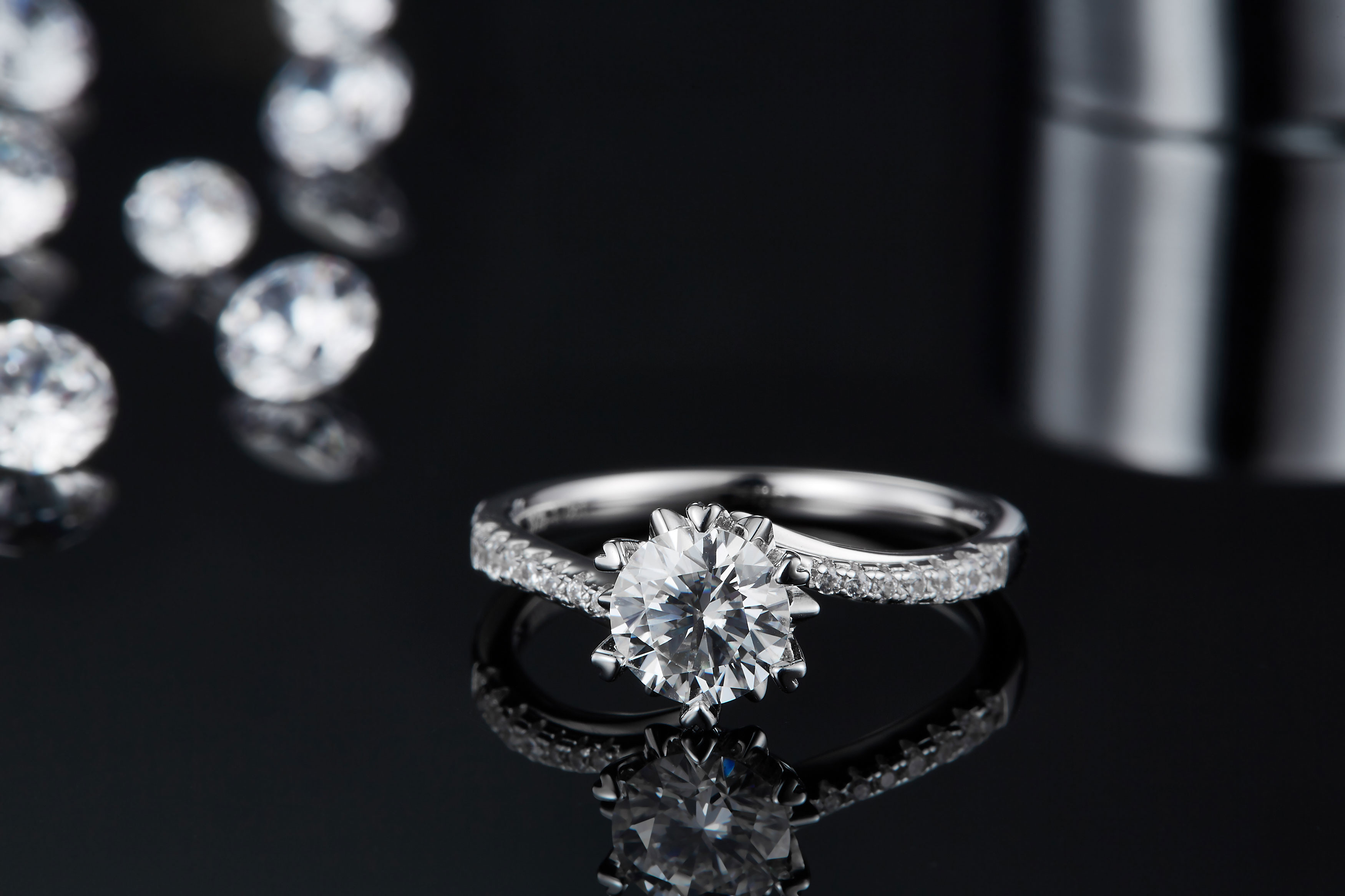 925 Sterling Silver Jewelry Diamond Moissanite Engagement Rings Round Shaped Dainty Band Ring