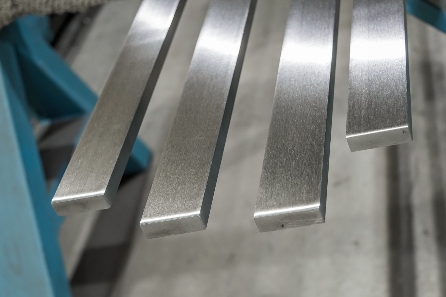 SS301 316L Stainless Steel Flat Bar SS321 1mm To 2500mm