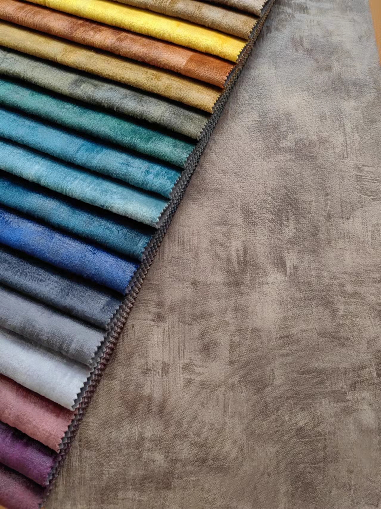 Holland Luxury Sofa Fabric Durable Breathable With Bronzing Gold Pattern