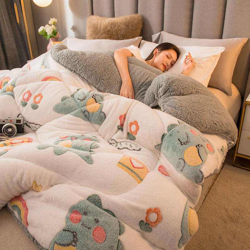 Modern Style Super Soft Warm Cozy Polyester Quilt Fabric King Size Fitted Bedding Set