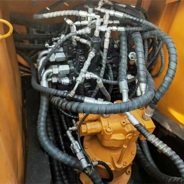 SANY 135C PRO 13 Ton Excavator with Parts and Lower Cost 2022 Model 897 Working Hours